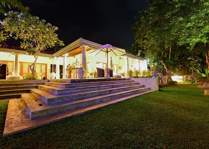 Tropical House - Jungleside Villa